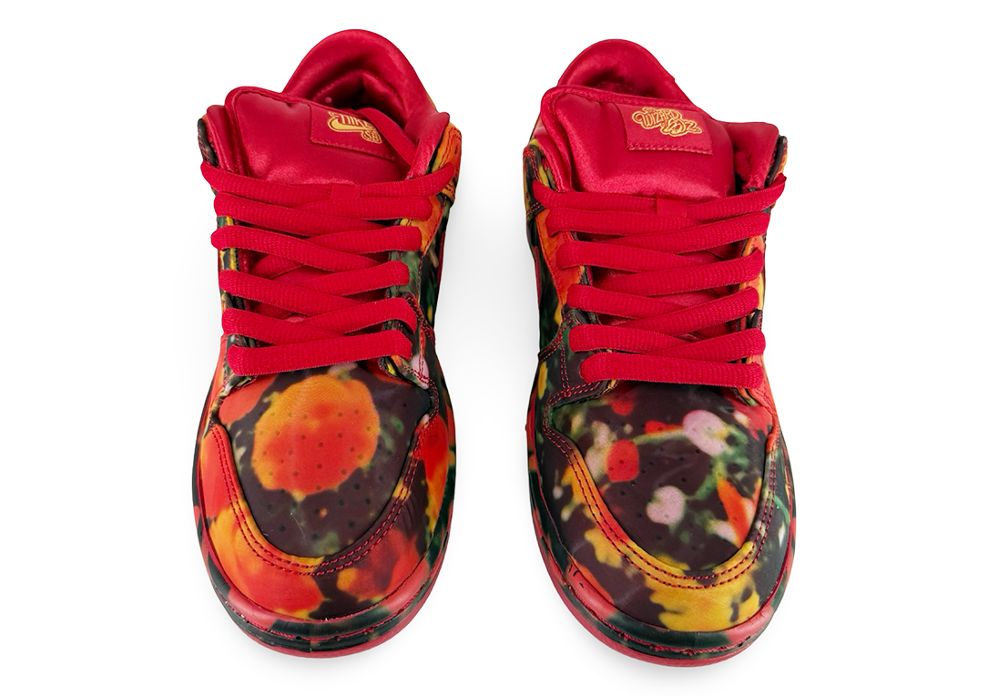 Nike SB Dunk Low The Wizard of Oz Poppy Field