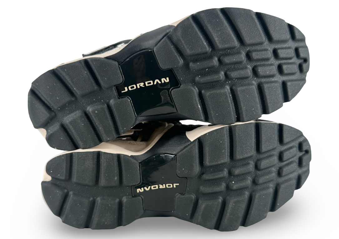 Jordan Trunner LX Light Orewood Brown (Women's)