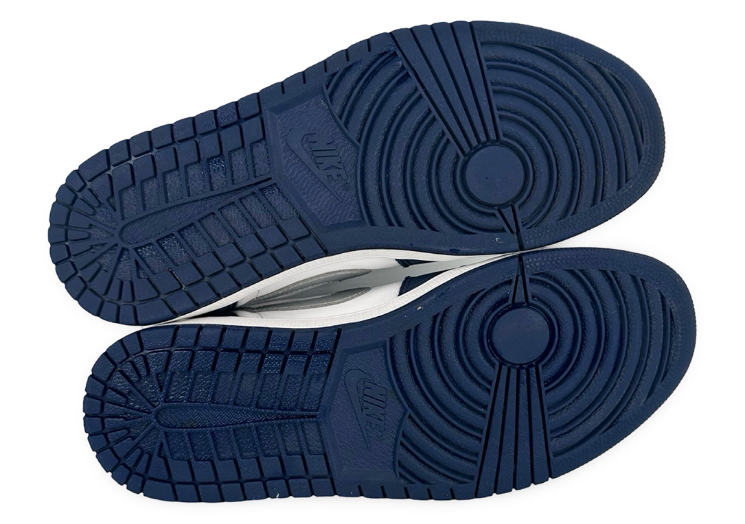 Jordan 1 Low SB Midnight Navy