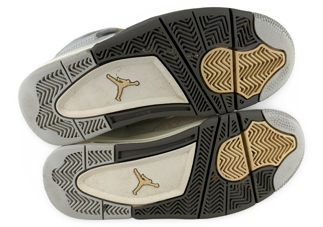 Jordan 4 Retro SE Craft Photon Dust