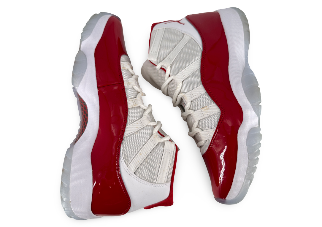 Jordan 11 Retro Cherry (2022)