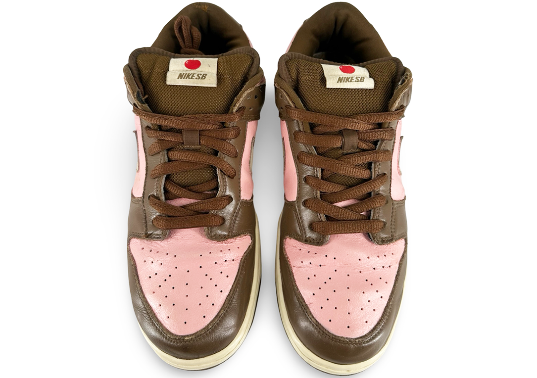 Nike SB Dunk Low Stussy Cherry
