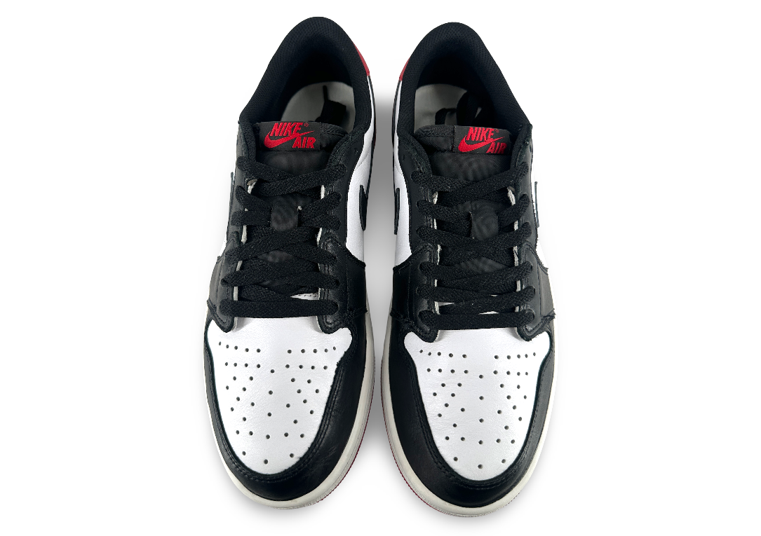 Jordan 1 Retro Low OG Black Toe (2023)