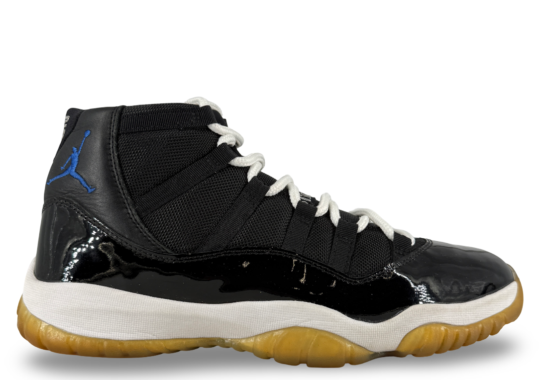 Jordan 11 Retro Space Jam (2000)
