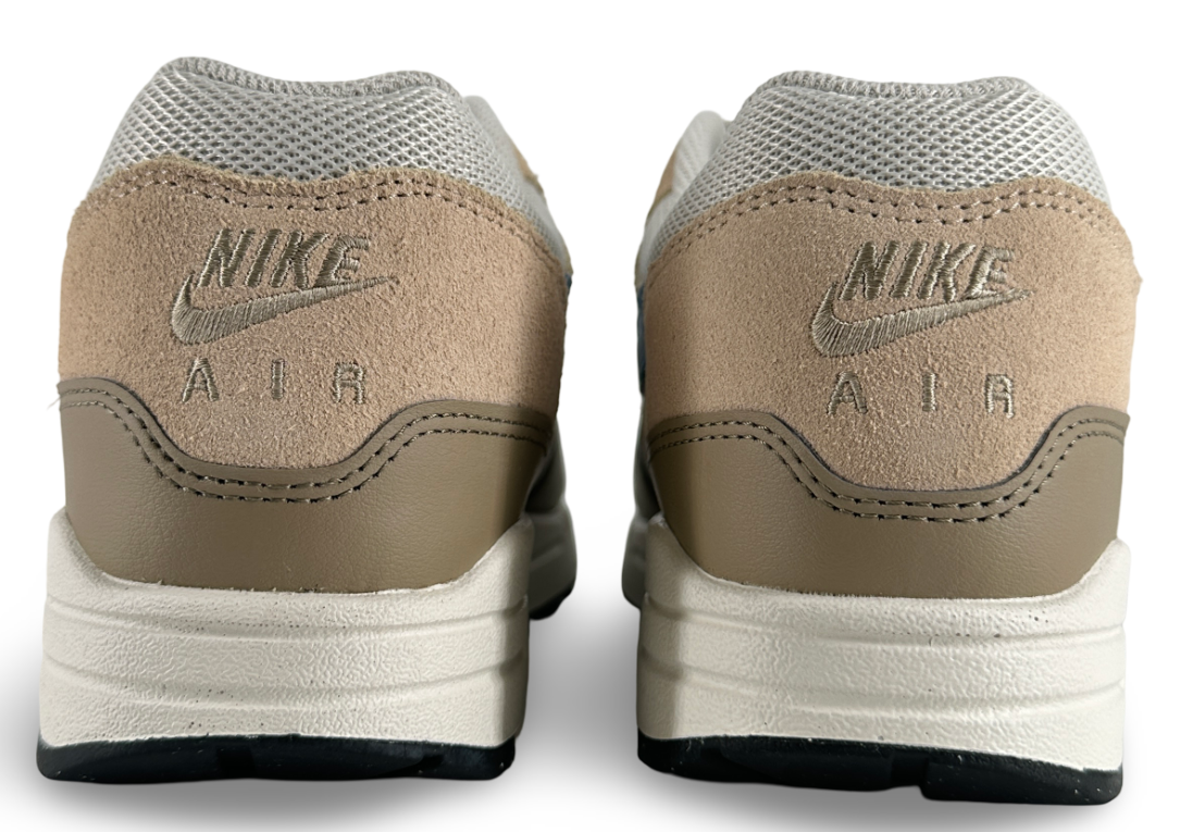 Nike Air Max 1 Essential Light Bone/Psychic Blue