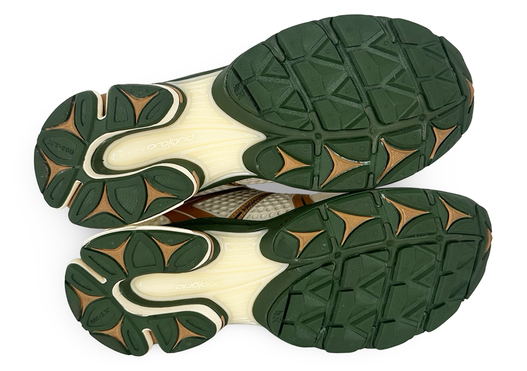 Saucony ProGrid Triumph 4 Saucony & Friends Seanella Abraham