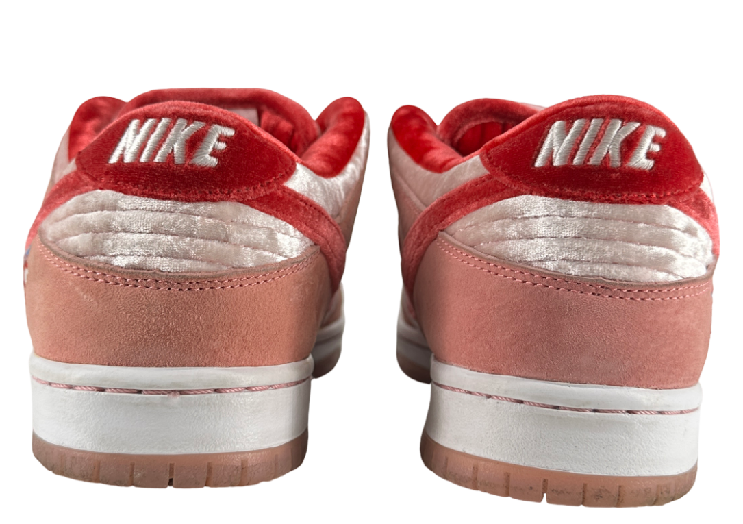 Nike SB Dunk Low StrangeLove Skateboards