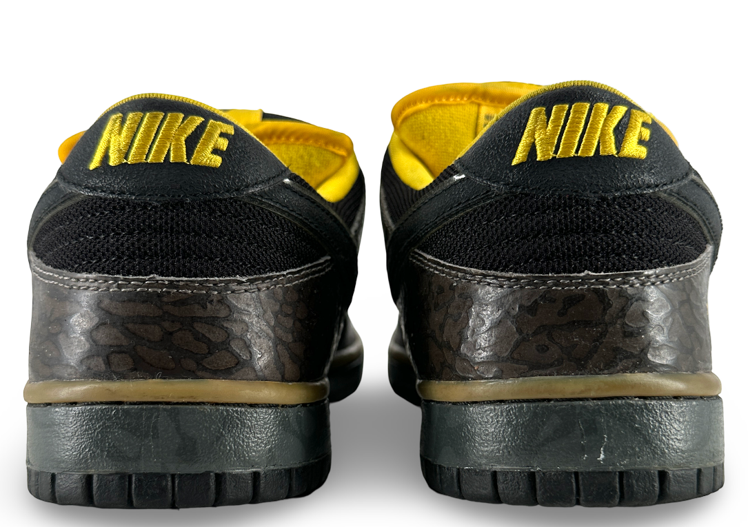 Nike SB Dunk Low Yellow Curb