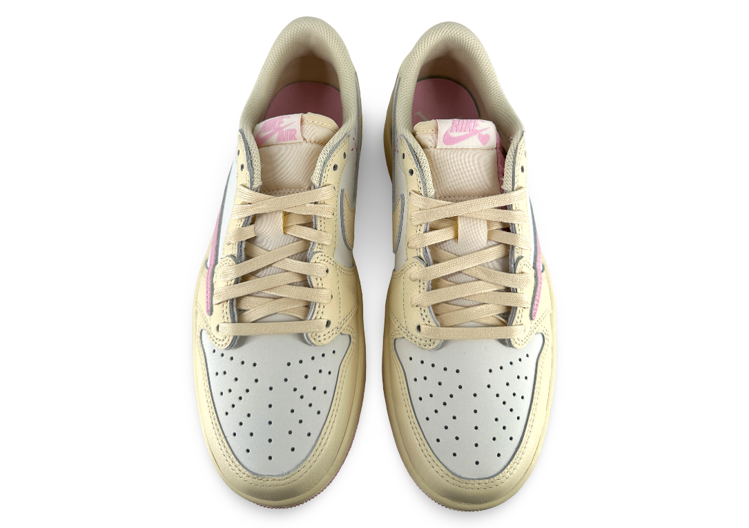Jordan 1 Retro Low OG SP Travis Scott Shy Pink
