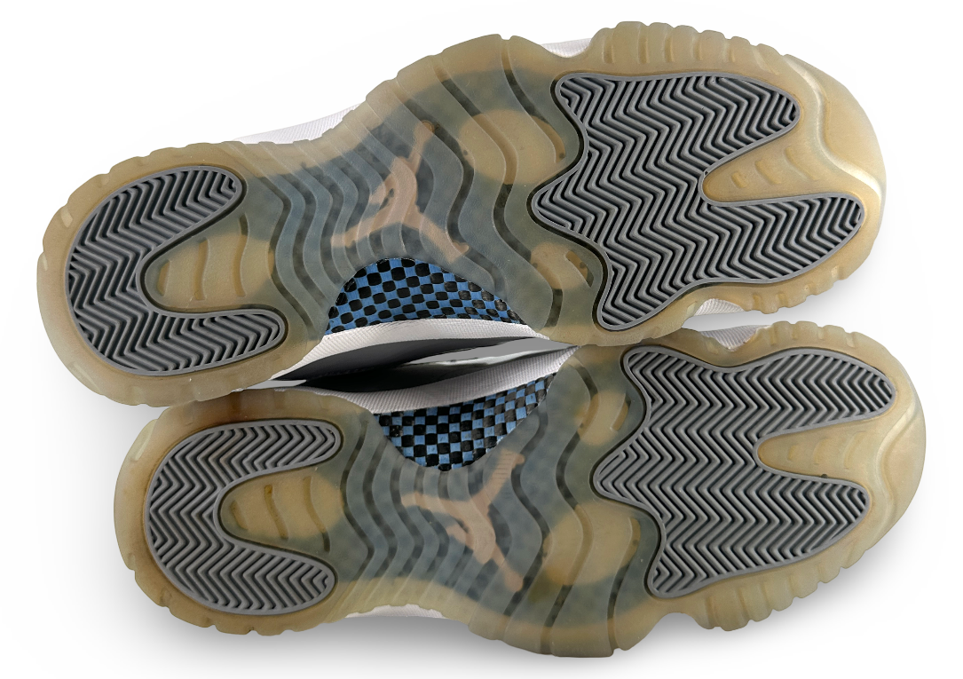 Jordan 11 Retro Low Cement Grey