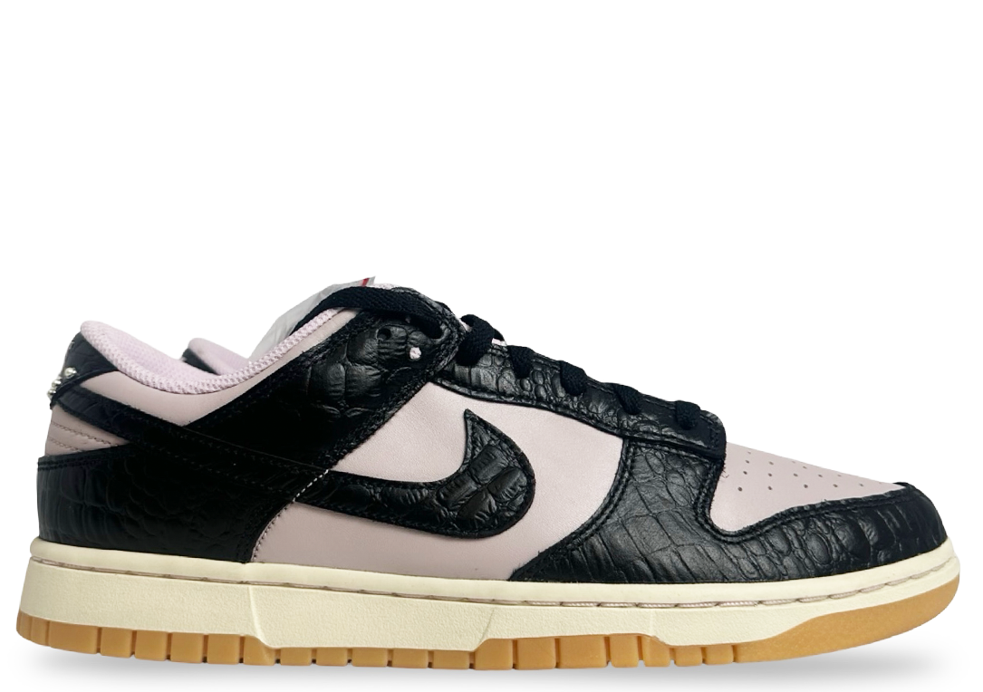 Nike Dunk Low Retro Pink Foam Black