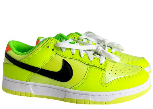 Nike Dunk Low SE Splash Volt