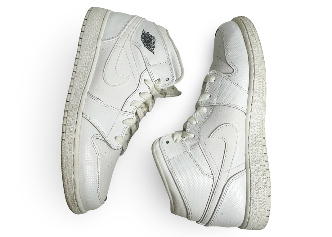 Jordan 1 Mid Triple White Tumbled Leather (GS)