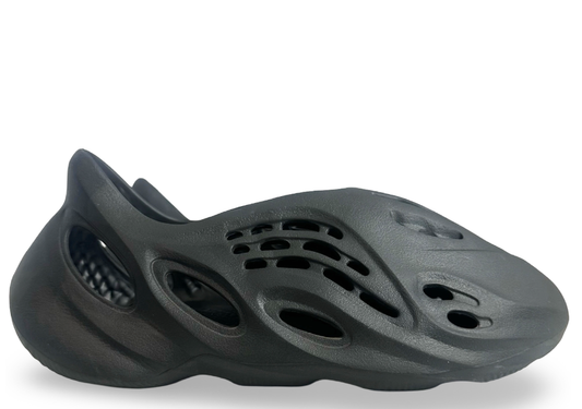 adidas Yeezy Foam RNR Onyx