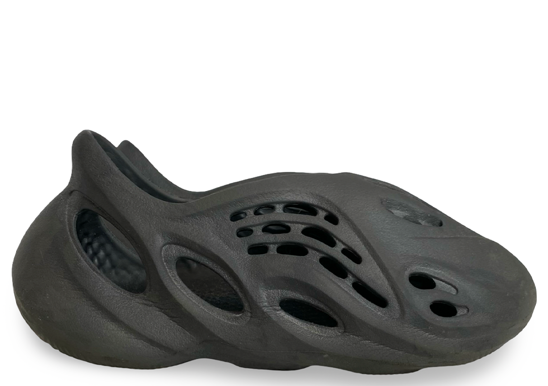 adidas Yeezy Foam RNR Onyx