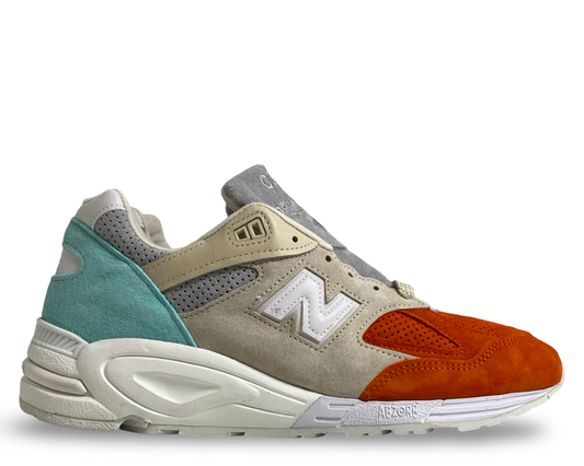 New Balance 990v2 Kith Cyclades (with Socks)