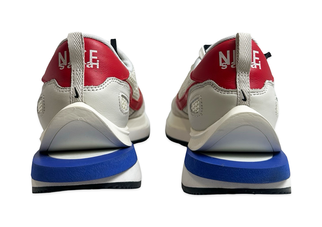 Nike Vaporwaffle sacai Sport Fuchsia Game Royal