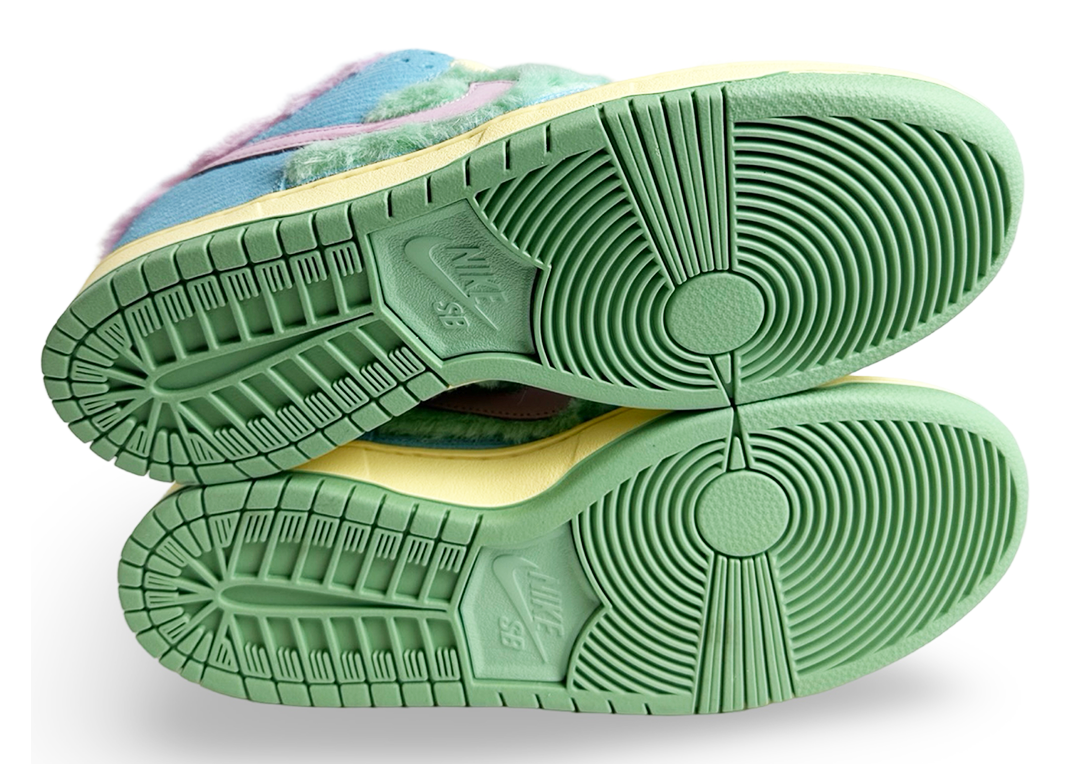 Nike SB Dunk Low Verdy Visty