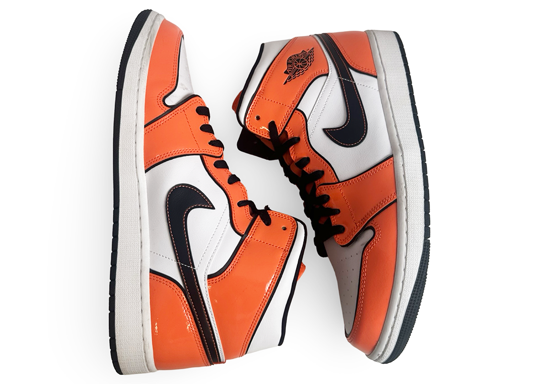 Jordan 1 Mid SE Turf Orange