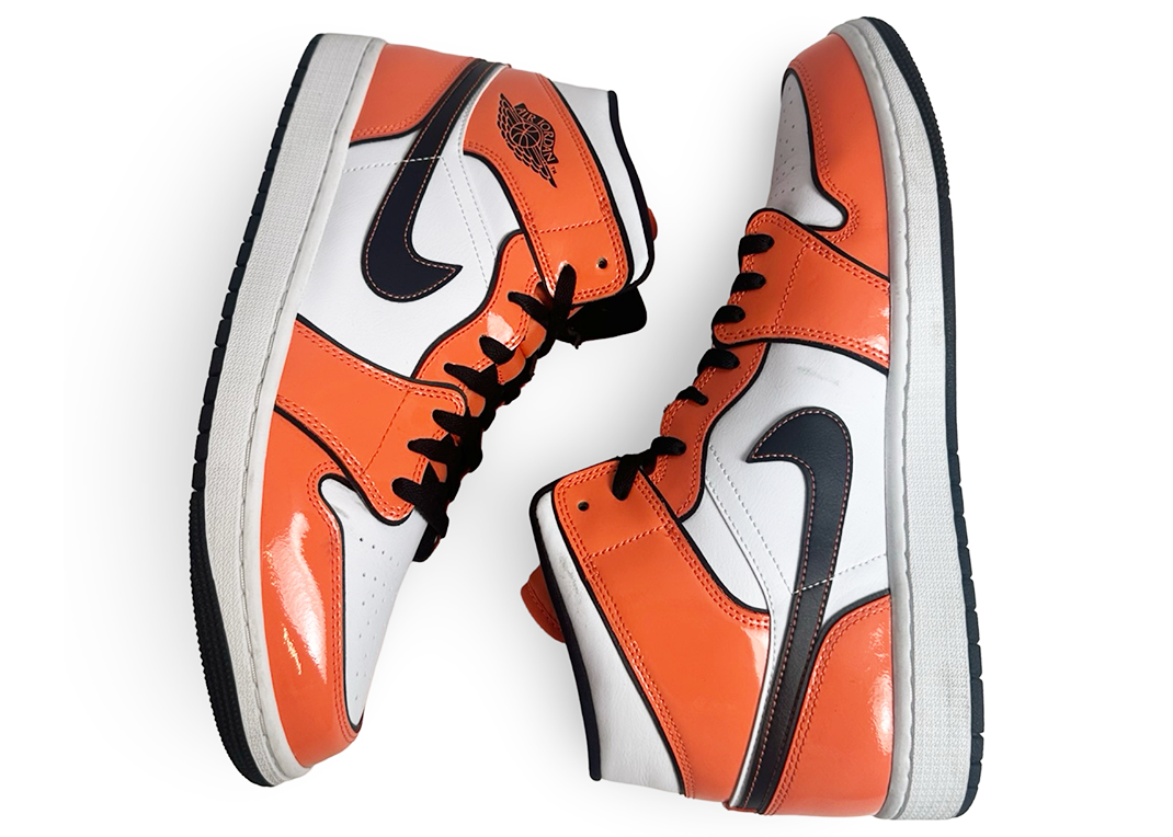 Jordan 1 Mid SE Turf Orange